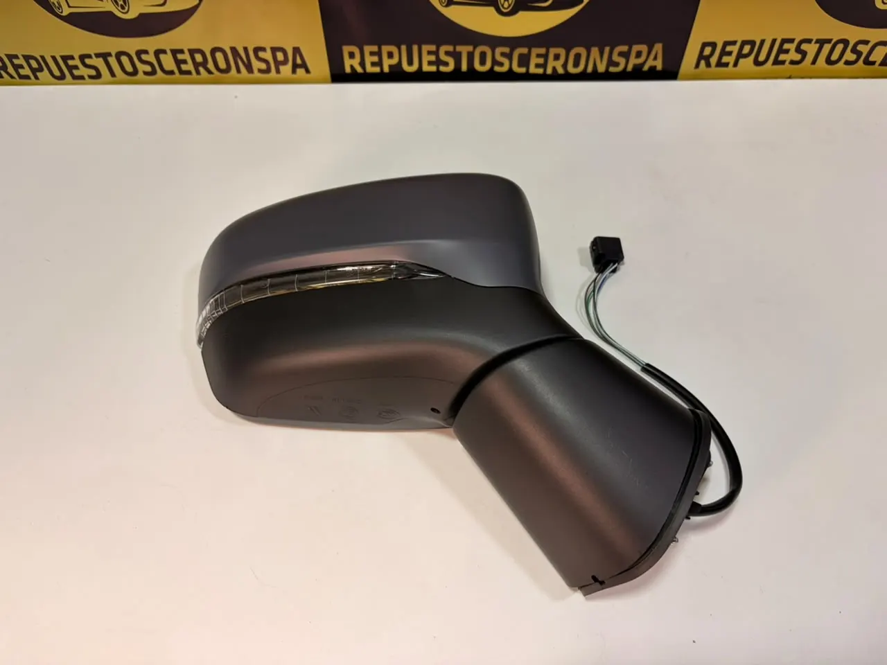 Espejo retrovisor eléctrico con intermitente, foto 2 de 4