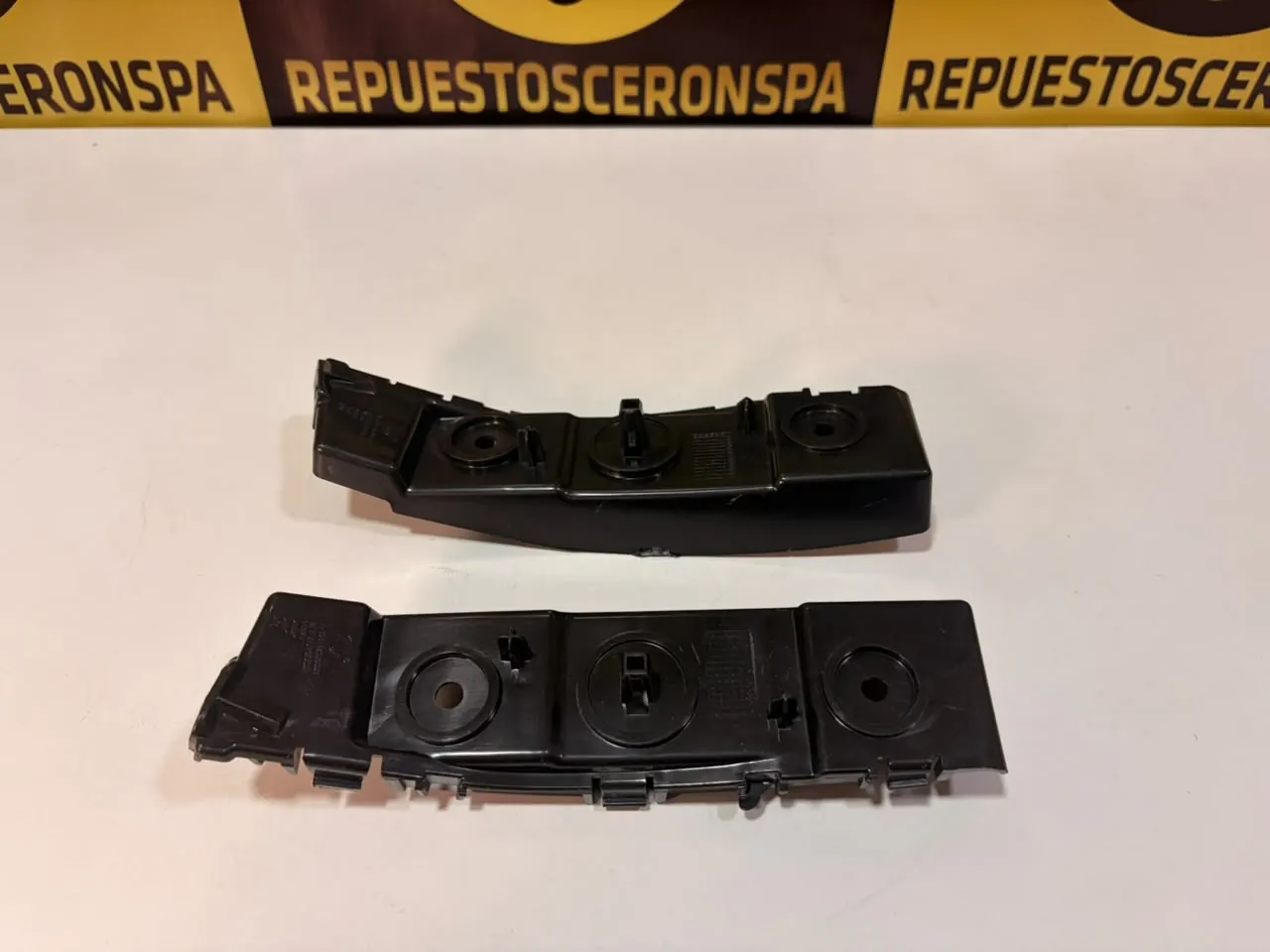 Soportes de parachoques rectos (par), foto 1 de 4