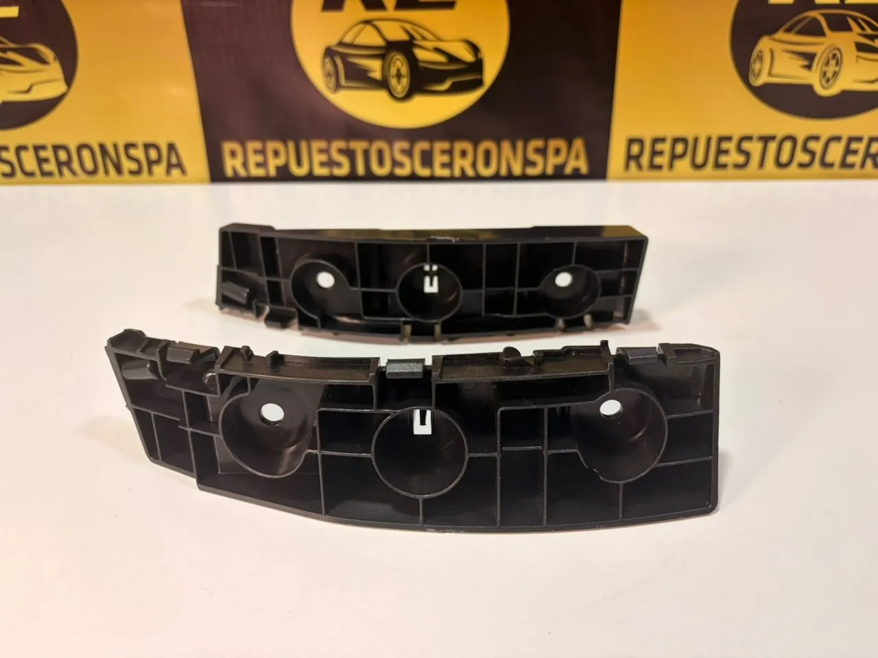 Soportes de parachoques curvos (par), foto 3 de 6