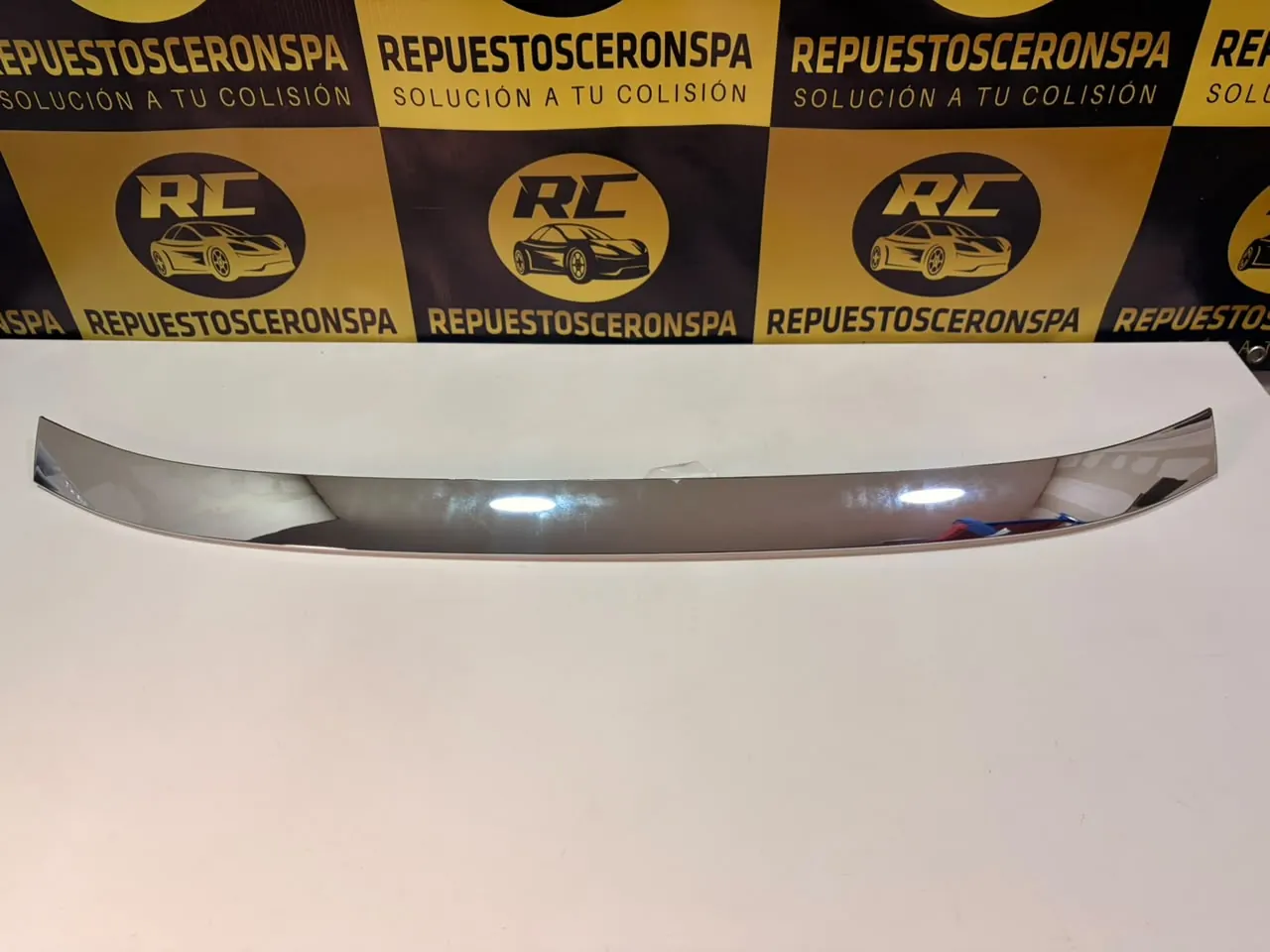 Moldura cromada, foto 1 de 2
