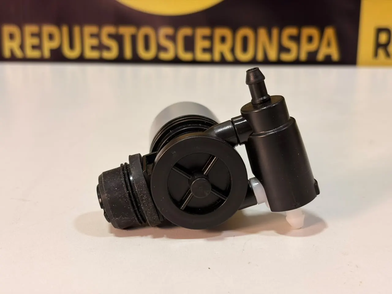 Bomba de limpiaparabrisas (cuerpo gris), foto 3 de 7