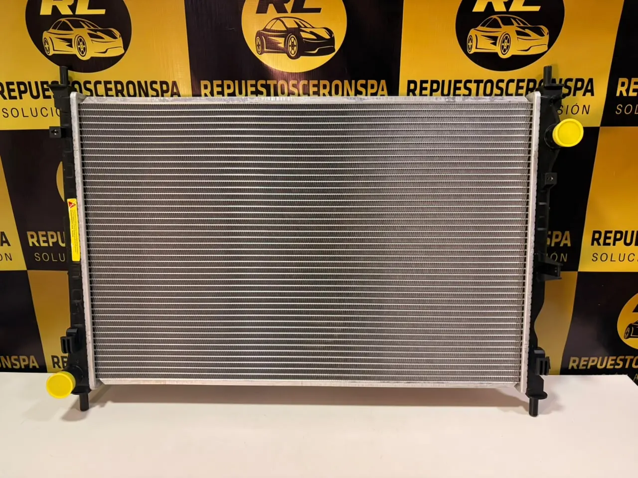 Radiador de motor, foto 3 de 3